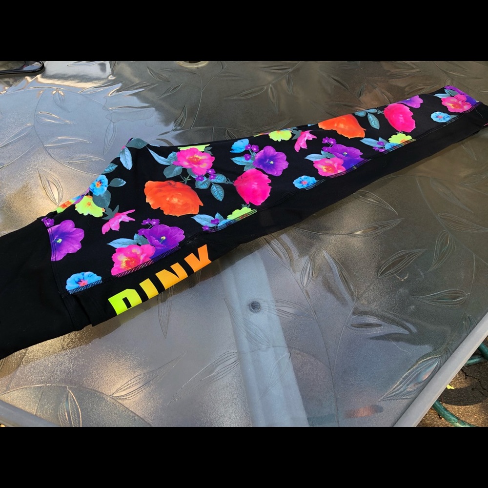 Colorful floral leggings good condition